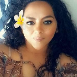 Meet your Posher, Mia